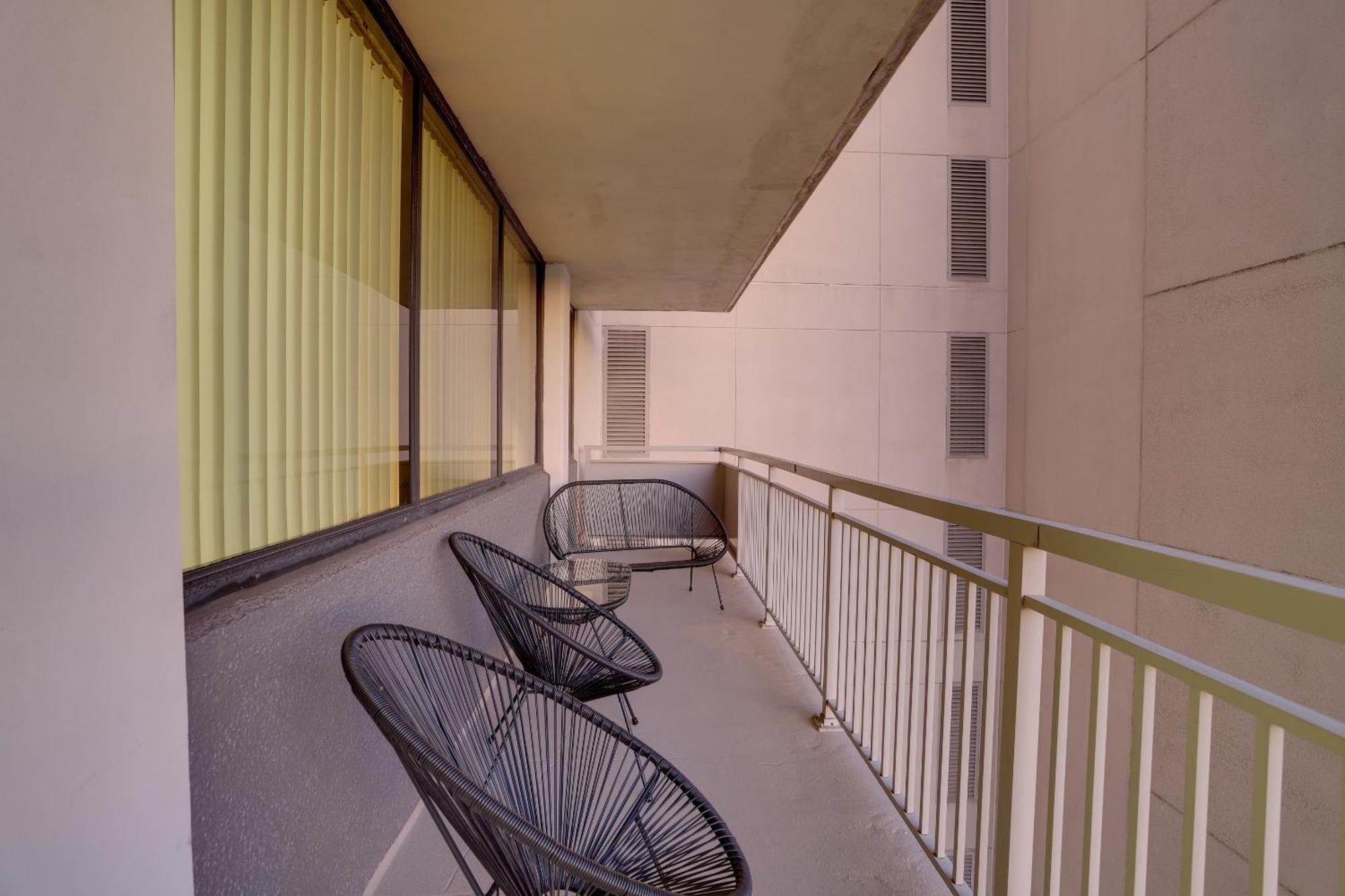 Quiet Apt With Excellent Amenities @Crystal City Apartment Arlington Exterior photo